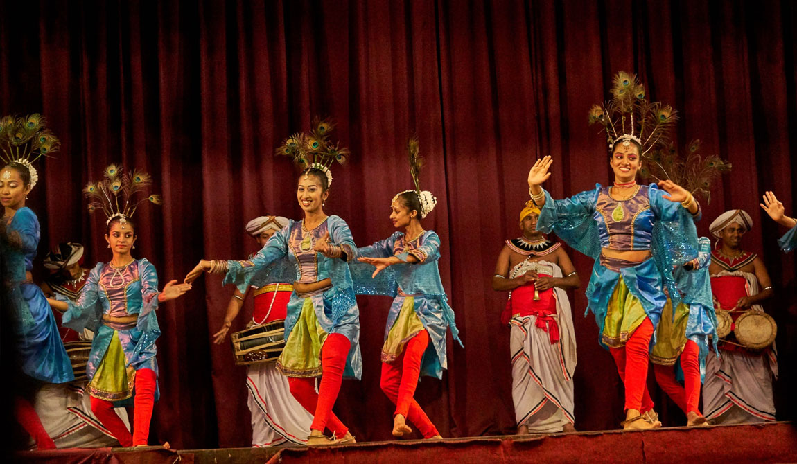Evening cultural dance show